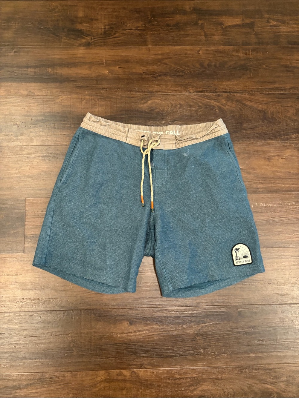 Howler Bros Tranquilo Chill Shorts Blue Green Terry Cloth Men’s 32